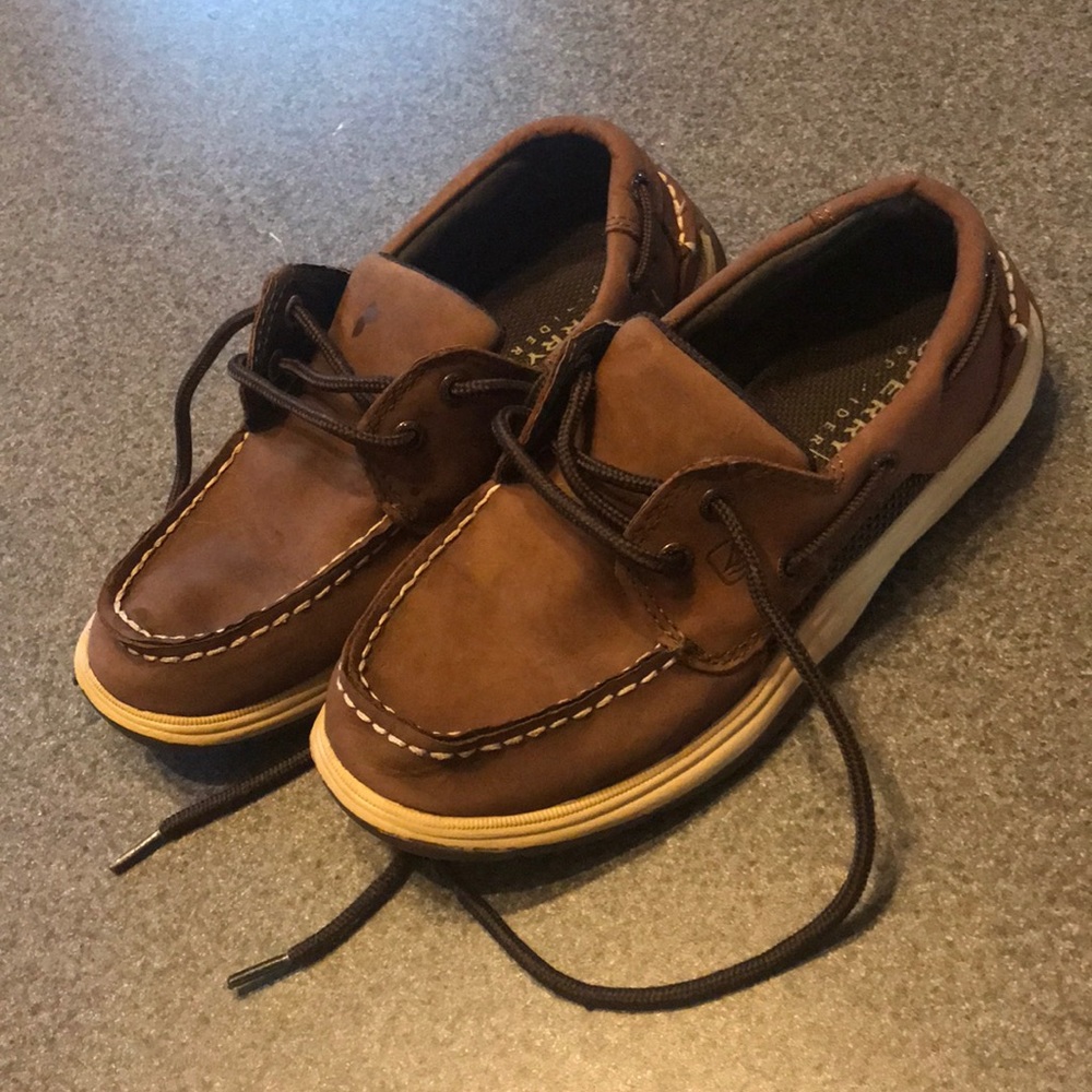 Boys Sperry sliders